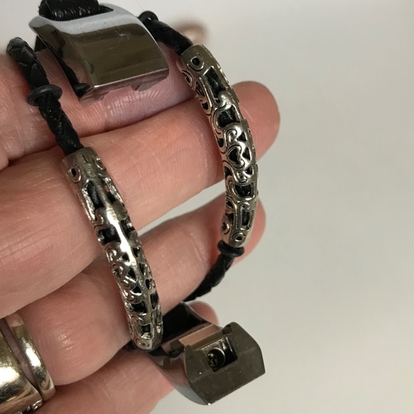 6 Fitbit Watch Bands PERFECT CONDITION - Picture 5 of 11